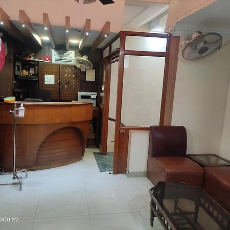 Hotel Paradise Chandīgarh Quarto foto